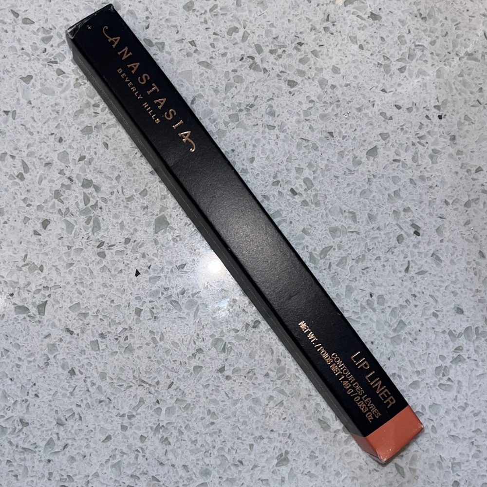 Anastasia Beverly Hills Lip Liner